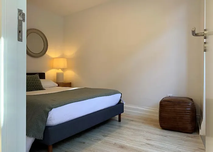 Ribeira Charming Oporto